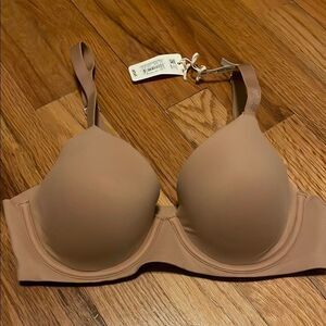New With Tags Aerie SMOOTHEZ Full Coverage Lightly Lined Bra 32C